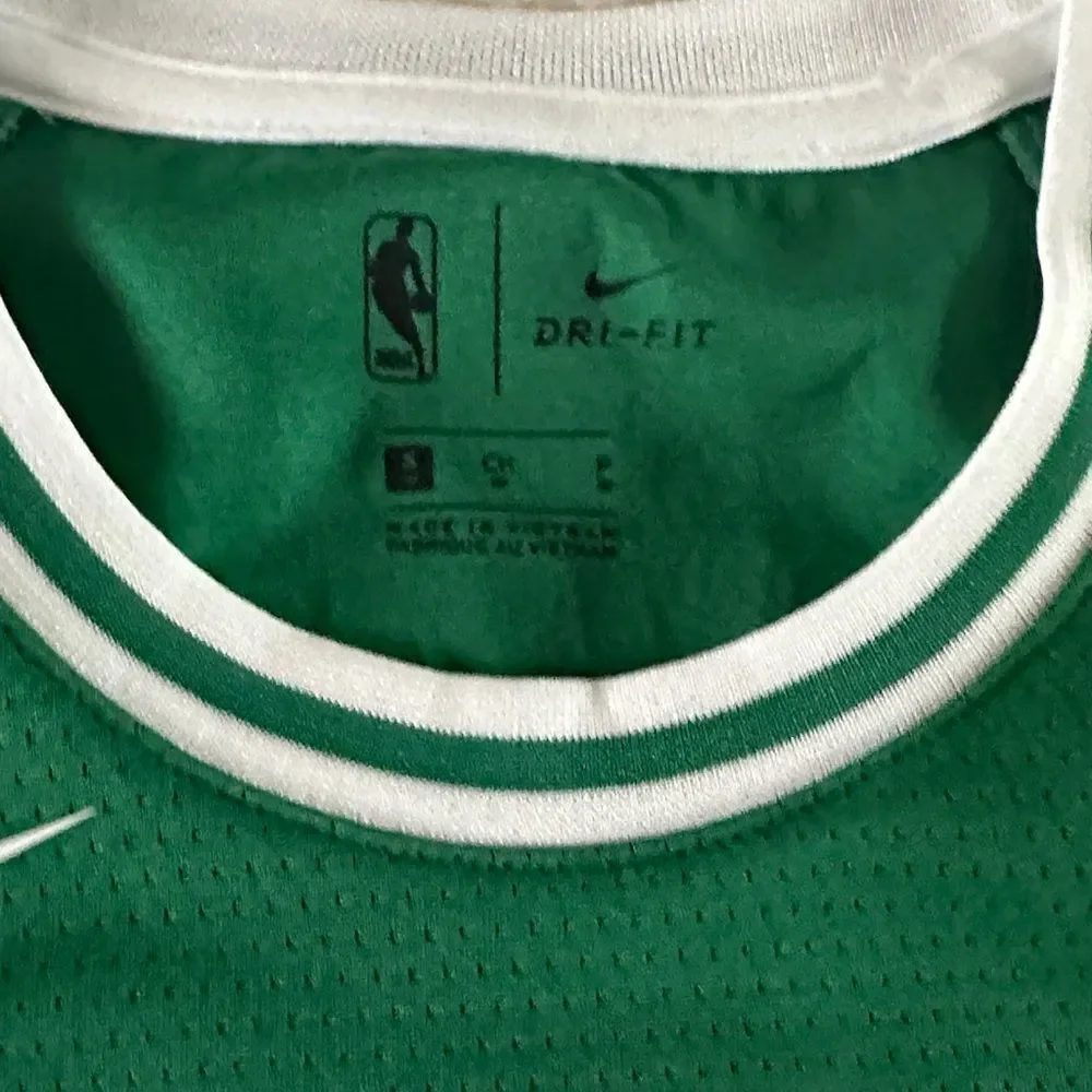 Nike Dri-Fit Swingman Boston Celtics #11 Kyrie Irving Basketball Jersey Size SM
